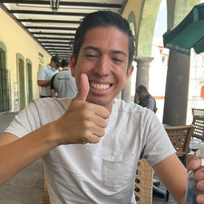 José Andrés  Flores