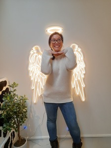 M J (melbareads on IG)