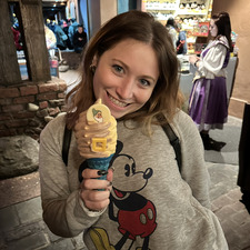 Nina Moore