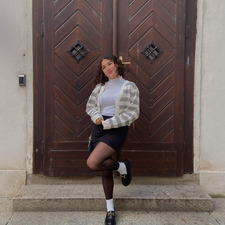 Zoe H