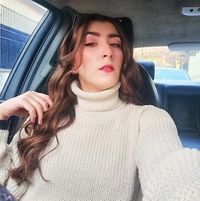 Нели Маринова