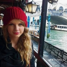 Rosii ^__^ ～!!!&#x1f969;&#x1f3a7;&#x1f497;