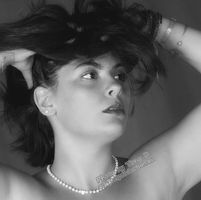 Χρύσα Βουζίκα