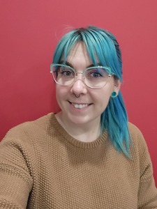 Blue-Haired  Bookworm 