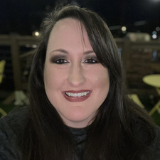 Amanda Farris