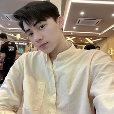 Khúc Mạnh  Trường