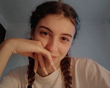 • Ana's Bookshelf •