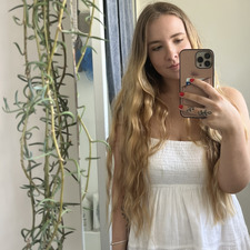 Emily&#x1f9da;‍♀️