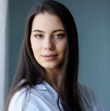 Елена Кюркчиева