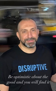 ᗩᕼᗰᗴᗪ ᗰᗩᘔᗴᑎ