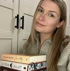 Gwen_isreading
