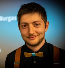 Никола Нецов