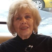 Юлия Нколова