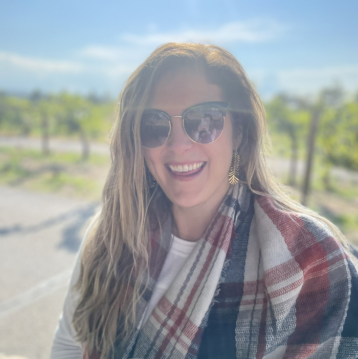 Goodreads profile picture for @emily_pro