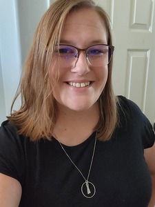 Melinda_and_her_books