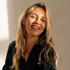 Katarina Seach