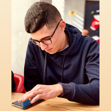 علي المدهون