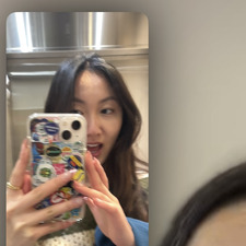 Jiayi Li