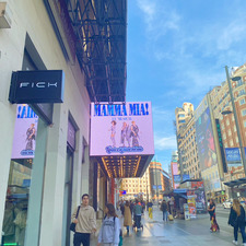 Becky&#x1f48c;&#x1faa9;&#x1f459;☀️&#x1f41d;