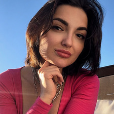 Kateryna Dluhovska 