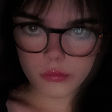 Poppy Crompton