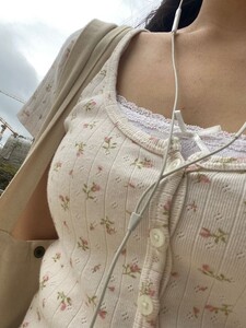 evie rivers  ✧˚ · 