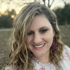 Stephanie Klenzendorf