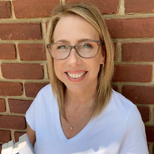 Chrissy HappilyEverAfterBookshelf