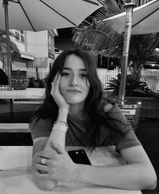chloe