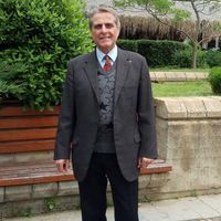 Щастлив Табаков