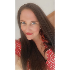 Kimberly Tipling (kimmythebookworm1)