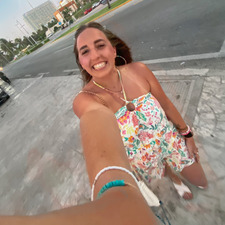 Cayley DeVries