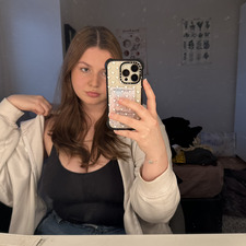 Olivia w