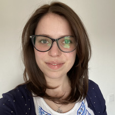 Júlia Rapi