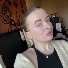 Holly Thallon