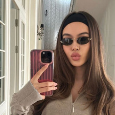 sarra ‧₊˚✩彡