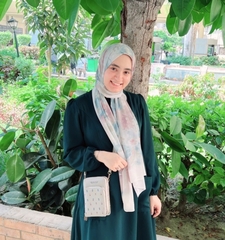 حنين عِشرَة