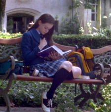 summer &#x1f4da;&#x1f3db;️&#x1f3a7;&#x1f319;