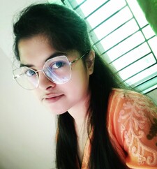 মৌমির প্রেতাত্মা