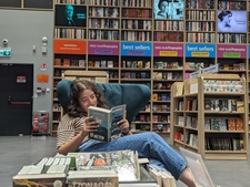 Karen's Bookshelf
