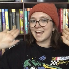 Laura - LaurasLibraryy