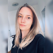 Guzu Alexandra