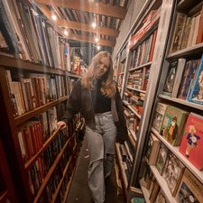 Sasha (sashasbookshelf) 