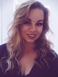 Dani Warren