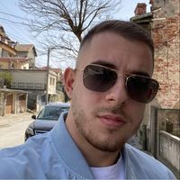 Никола Бобев