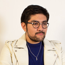 Alejandro Flores