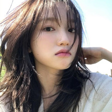 victoria ୨୧ ‧₊˚ 