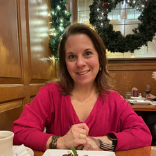 Julie Schoen