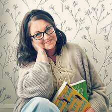 Lisa | Pages and Paper Rings