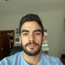 Luis Flores Espinoza